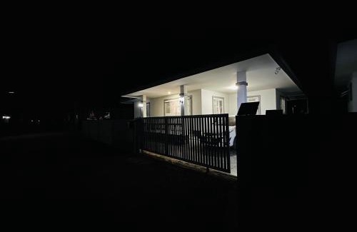 Nong Chaeng Casa | 3-Bedroom Chiang Mai House with Parking & Garden