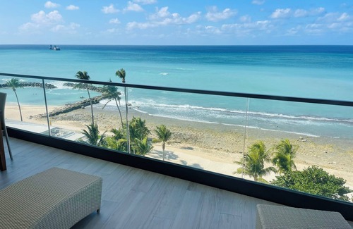 Seven Mile Beach Condominio | 3-Bedroom Condo with ocean view in Grand Cayman