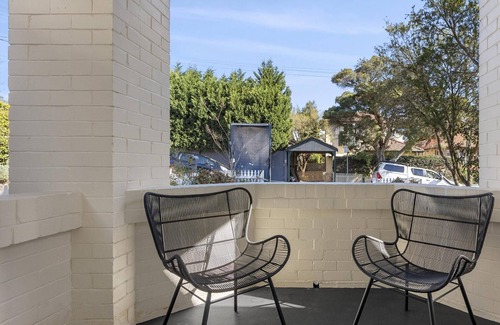 Cremorne Casa | 3 Bedroom Cottage - Near Cremorne Waters Edge!