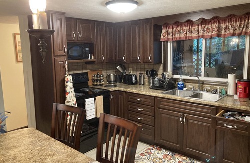 Prince Cabaña | 3 Bedroom Cottage with riverfront in New River Gorge