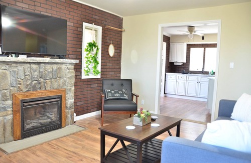 Monroe Casa | 3 bedroom country home off hiking trail