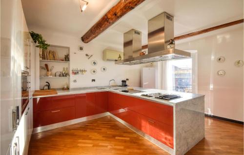 Pre Apartamento | 3 Bedroom Cozy Apartment In Genova