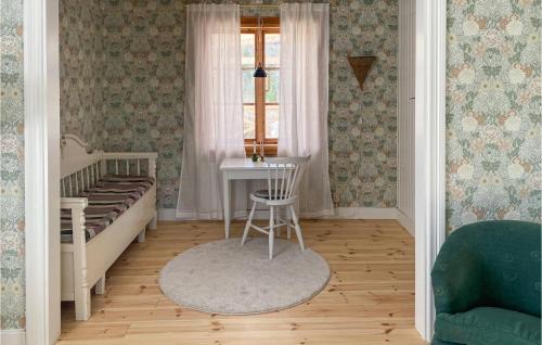Rullan Casa | 3 Bedroom Cozy Home In Långserud