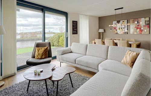 Lemmer Casa | 3 Bedroom Cozy Home In Lemmer