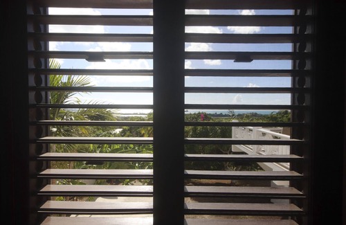 Runaway Bay Casa | 3 Bedroom Detached Villa with Fabulous Sea View and Private Pool
