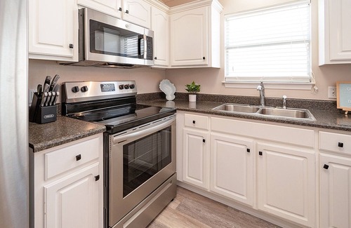 Panama City Beach Casa | 3 Bedroom Dog 🐶Pet Friendly Panama City Beach House Pool 2 KING beds bunkroom