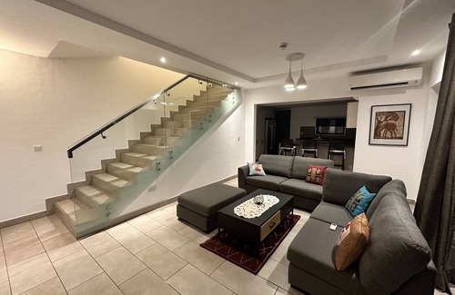 Labone Casa | 3 Bedroom Duplex in Labone with a rooftop pool