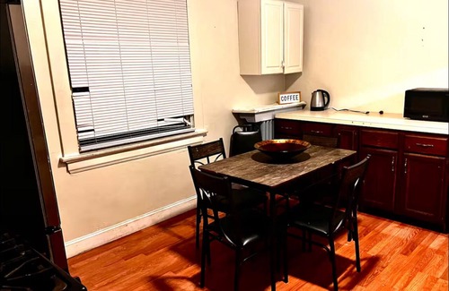 Carnegie Casa | 3-bedroom duplex minutes to downtown