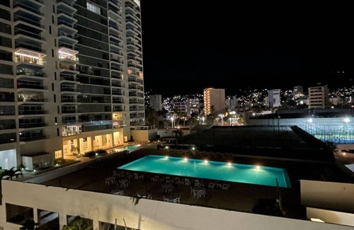 Costa Azul Apartamento | 3 bedroom family apartment in Acapulco, a few steps from the beach.