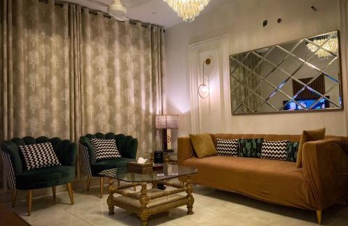 Lahore Villa | 3 Bedroom Family Guesthouse - DHA by Everkind Stays