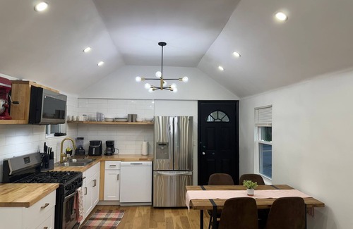 Greentown Casa | 3-bedroom Family house in wonderful Newfoundland with WiFi, AC