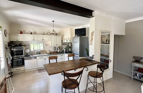 Pernes-les-Fontaines Casa | 3 bedroom country house sleeps 6
