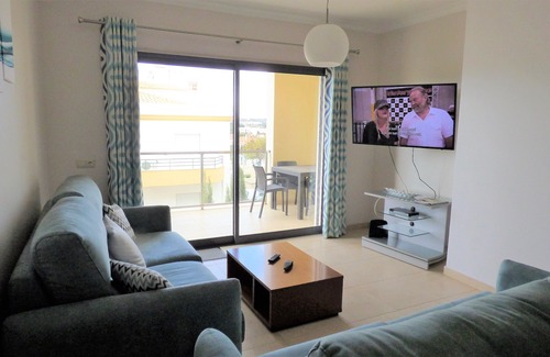 Guia Apartamento | 3 Bedroom free WiFi