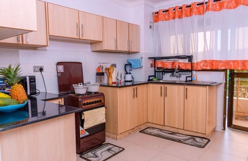 Biashara Apartamento | 3-Bedroom Fully Furnished apartment in Nakuru city