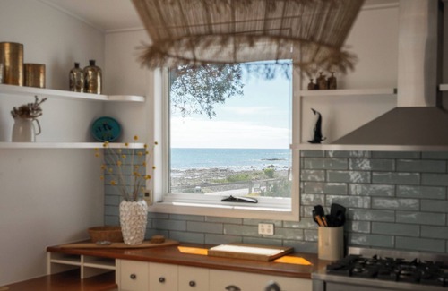 Penguin Casa | 3-Bedroom Getaway Minutes from the Beach