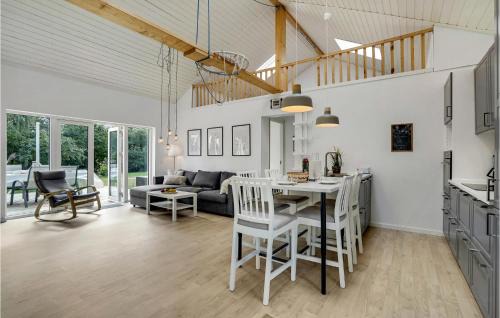 Lundby Casa | 3 Bedroom Gorgeous Home In Lundby