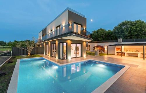 Sorici Casa | 3 Bedroom Gorgeous Home In Sorici