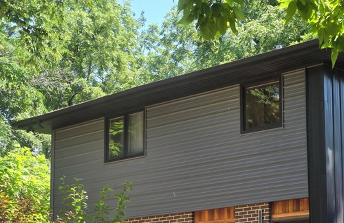 Lemont Casa | 3-bedroom hillside property in woods with fireplace and lake view
