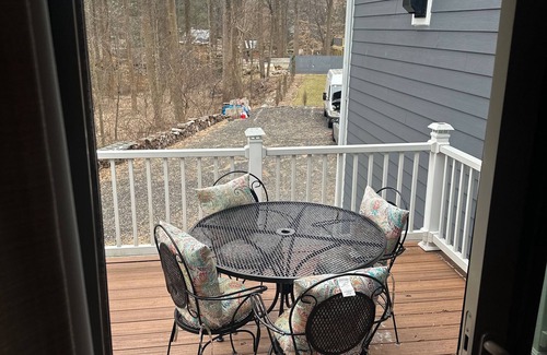 Bethesda Casa | 3-bedroom home in awesome quiet neighborhood of Bethesda with WiFi, AC