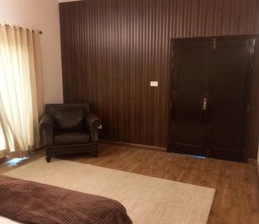 Lahore Villa | 3 Bedroom home in DHA