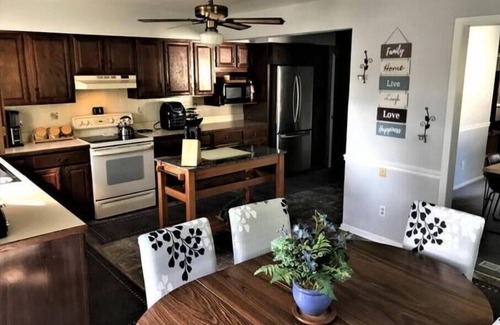 North Central Casa | 3 bedroom home, King's Forest Va. Beach, Virginia