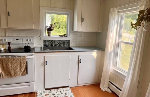 Snug Harbor Casa | 3 Bedroom Home in East Matunuck Awaits you for the Summer!!