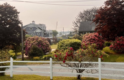 Snug Harbor Casa | 3 Bedroom Home in East Matunuck Awaits you for the Summer!!