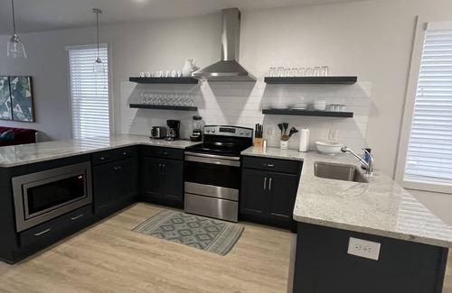 Radnor Casa | 3-bedroom home with free parking, close to everything Nashville offers