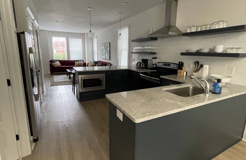 Radnor Casa | 3-bedroom home with free parking, close to everything Nashville offers