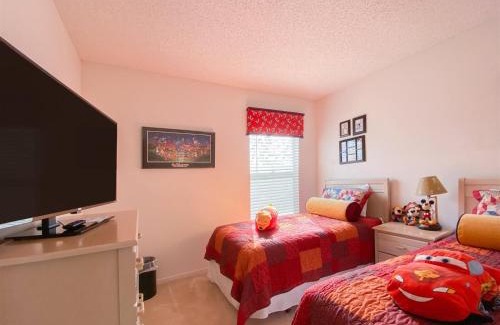 Chatham Park Casa | 3 Bedroom Home With Private Screened Pool With Rock Waterfall Feature And Gameroom By Florida Dream Homes