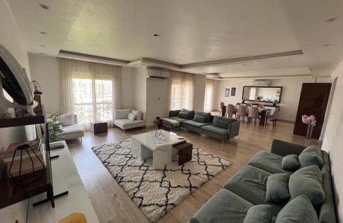 New Cairo Apartamento | 3 Bedroom Hotel Style Apartment