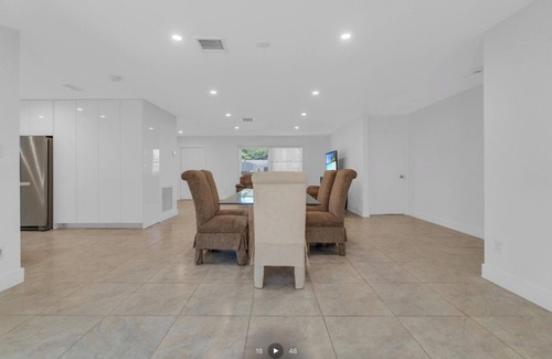 Hallandale Beach Casa | 3-bedroom house in brilliant Hallandale Beach with AC