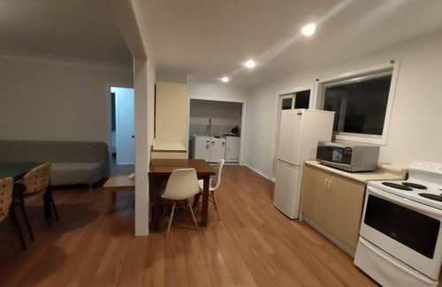 Mount Albert Casa | 3-Bedroom House - 30 Laurel St