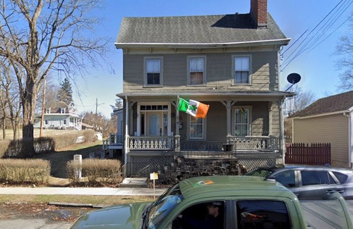 Montgomery Casa | 3 bedroom house. AC in Village of Montgomery. Safe location. Gourmet kitchen.