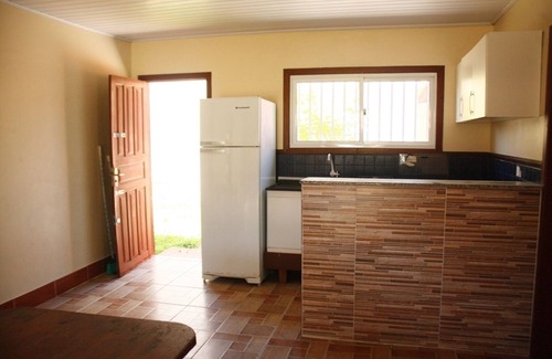 Garopaba Casa | Casa de 3 dormitorios con capacidad para 8 personas a 50 metros de la playa.