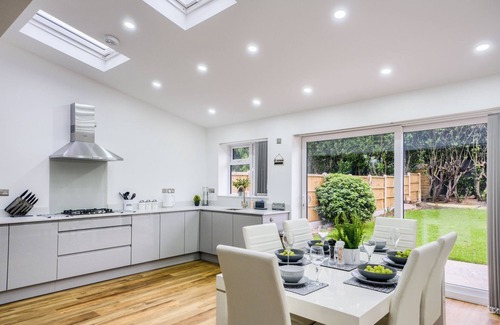 Coventry Casa | 3 BedRoom House| Coventry| Wi-fi Netflix| Parking