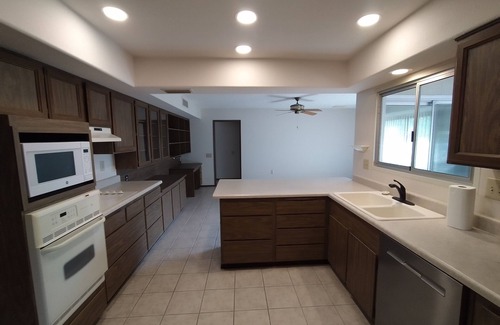 Sun City West Casa | 3 bedroom house in sun city west across the street from beardsley rec. center