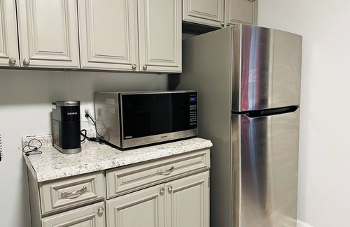 Berclair Casa | 3-bedroom house in amazing Memphis with AC
