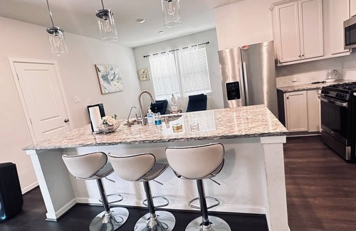 Clodine Casa | 3-bedroom house in beautiful Richmond with AC, WiFi