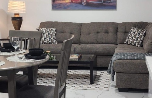 West Little River Casa | 3-bedroom house in beautiful Miami with WiFi, AC. Live the beach life!