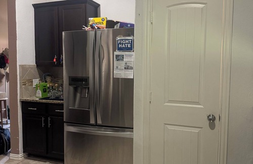 Houston Casa | 3-bedroom house in charming Houston with AC