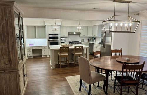 Lost Creek Casa | 3-bedroom house in cool Austin with WiFi, AC. Enjoy your stay
