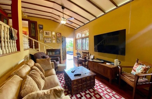 Prospect Casa | 3-bedroom house in fabulous Lyssons with WiFi, AC. Enjoy a relaxing stay