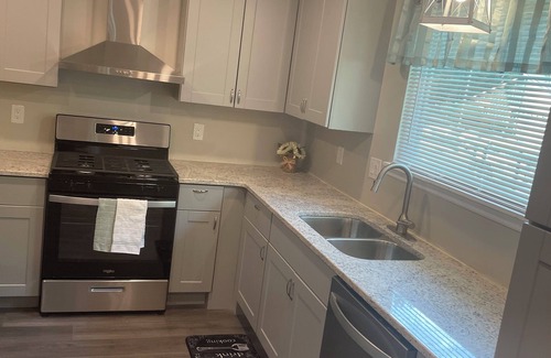 Riverdale Casa | 3-bedroom house in fabulous Atlanta with WiFi, AC