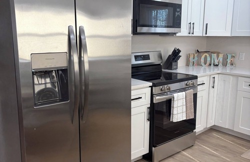 Newark Casa | 3-bedroom house in heart of Newark close to Christiana Hospital & Mall