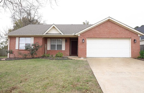 Jonesboro Casa | 3-bedroom house in Jonesboro, AR