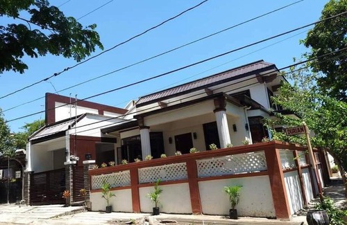 Alabang Apartamento | 3-bedroom House in Muntinlupa City