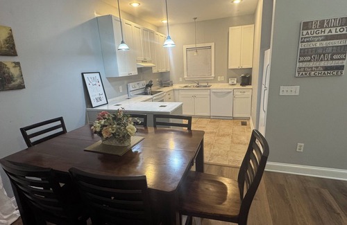 Wilmington Casa | 3-bedroom house in peaceful Wilmington with WiFi, AC. Enjoy your stay