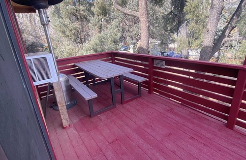 Frazier Park Casa | 3-bedroom house in Peaceful Frazier Park with AC, WiFi
