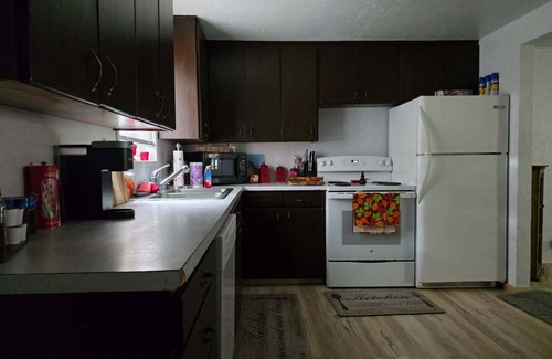 Thurston Casa | 3-bedroom house in fabulous Mckenzie River/Springfield